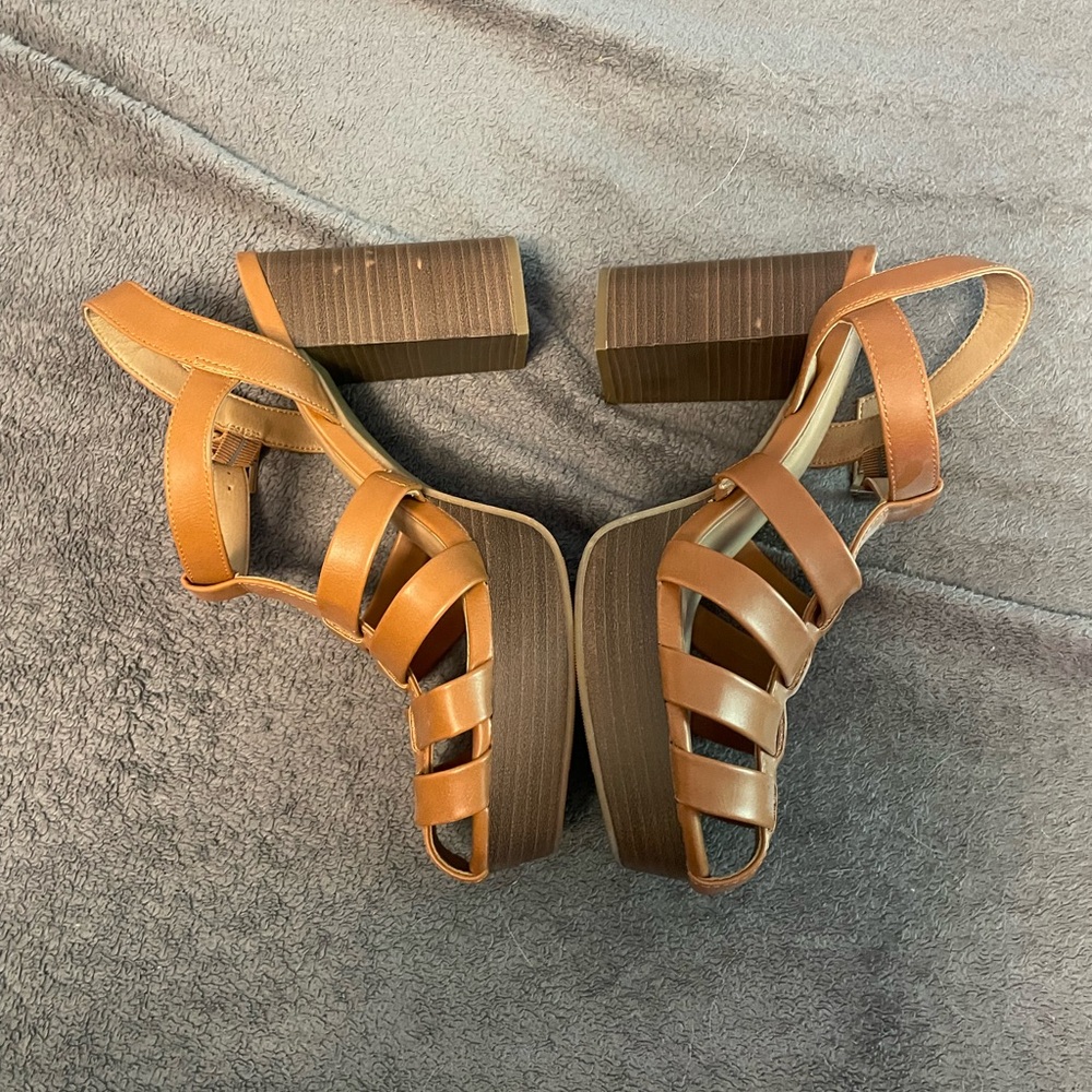 Women’s Torrid Fisherman Heels Size 10 Wide Width Cognac